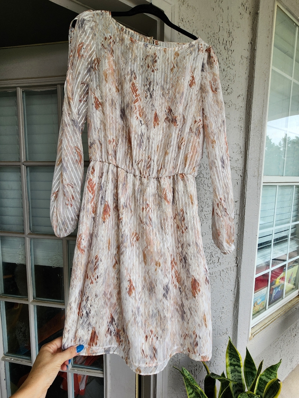 White House Black Market (WHBM) metallic geometric print blouson dress B13 - Picture 3 of 6